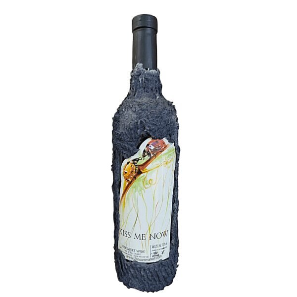 1742766234122 Kiss Me Now Red Sweet Wine - 75cl